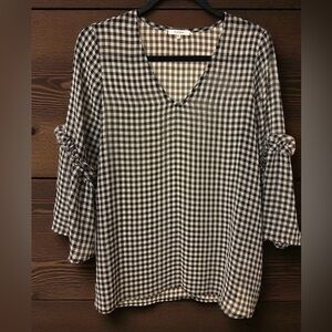 Pleione Black and White Checked V-Neck Women's Top